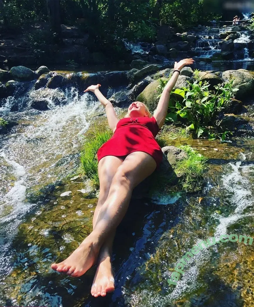 Sexy Julia nude photo #0379 (einfachechtjulia / sexyjulia.unfiltered)