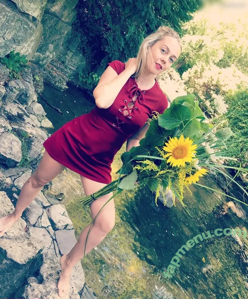 Sexy Julia nude photo #0380 (einfachechtjulia / sexyjulia.unfiltered)