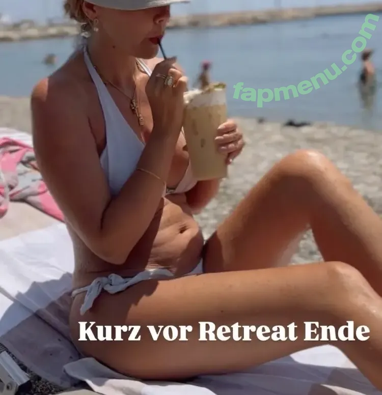 Sexy Julia nude photo #0695 (einfach_echt_Julia)
