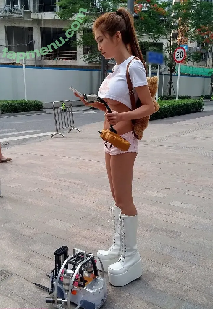 SexyCyborg nude photo #0332 (Naomi Wu / reallysexycyborg / realsexycyborg)