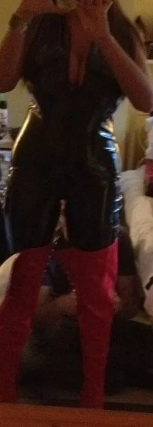 sexyemmabutt / Emma Butt nude photo #0058