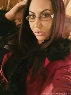 sexyemmabutt / Emma Butt nude photo #0070