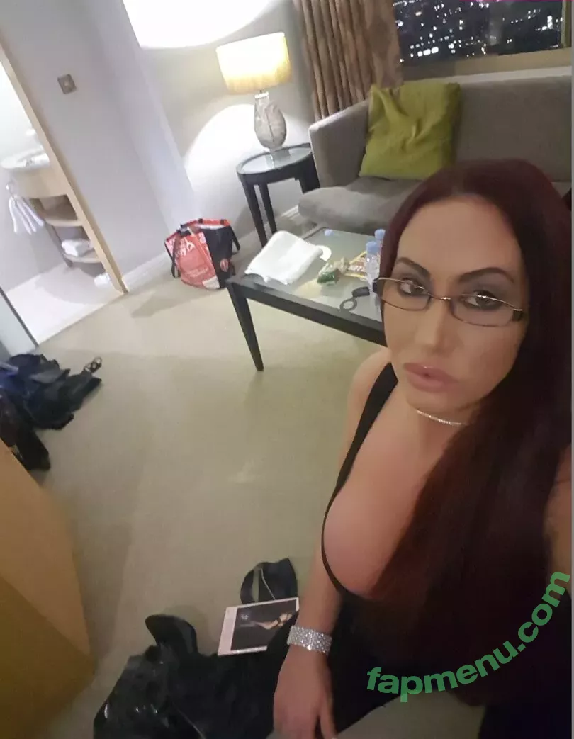 sexyemmabutt nude photo #0001 (Emma Butt)