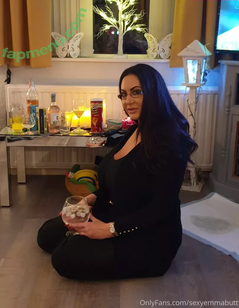 sexyemmabutt nude photo #0028 (Emma Butt)