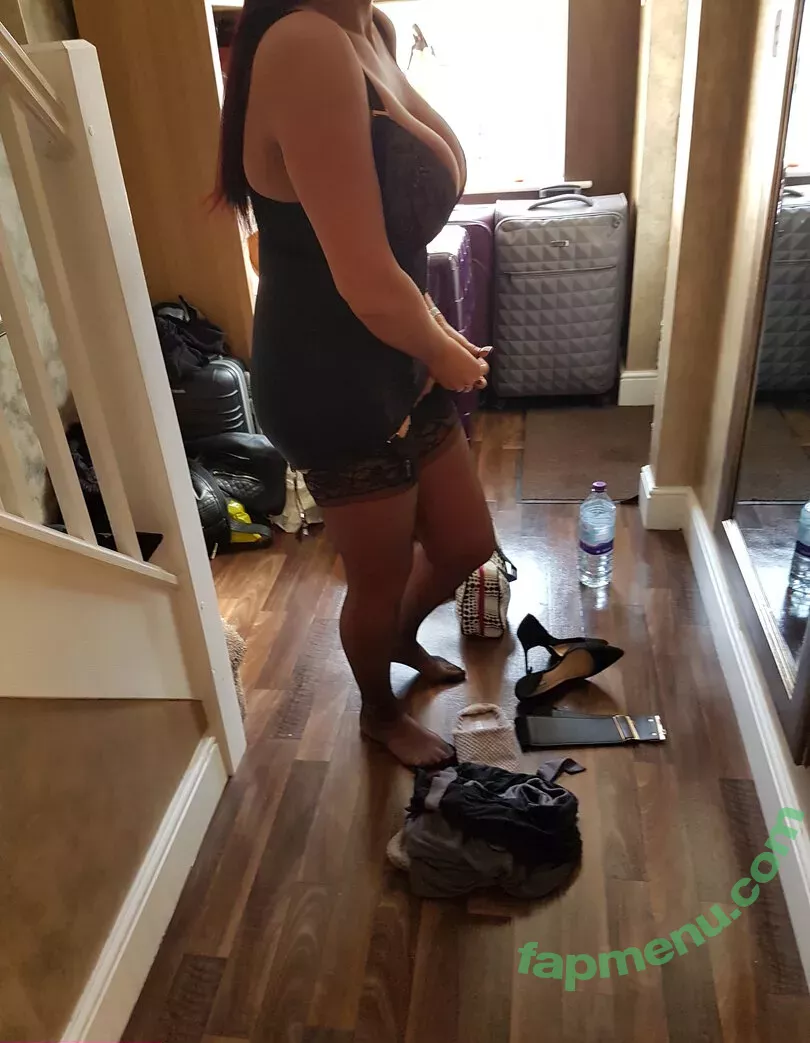 sexyemmabutt nude photo #0123 (Emma Butt)