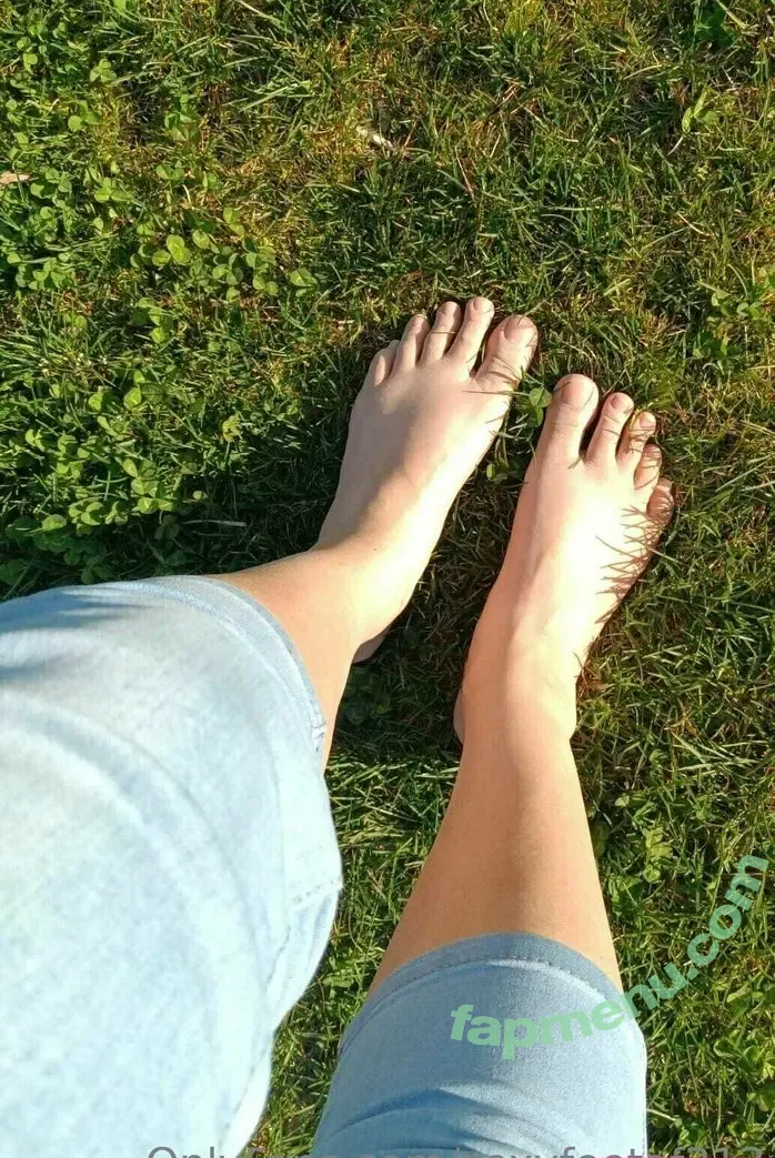 sexyfeetaf213 nude photo #0008 (sexifeet21)
