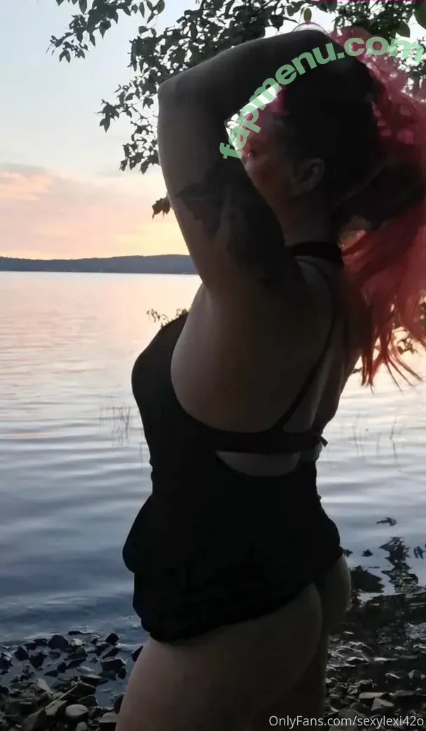 sexylexi42o nude photo #0010 (lexisexi420_)