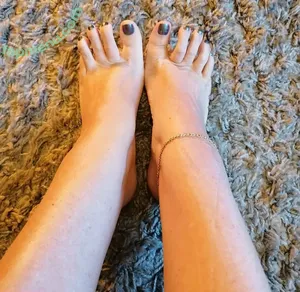 sexymaturefeet / mature_feet nude photo #0003