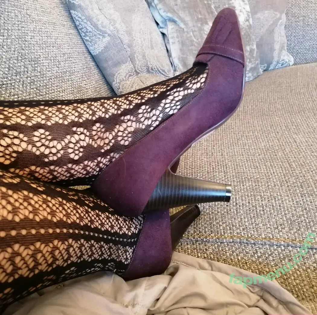 sexymaturefeet nude photo #0021 (mature_feet)