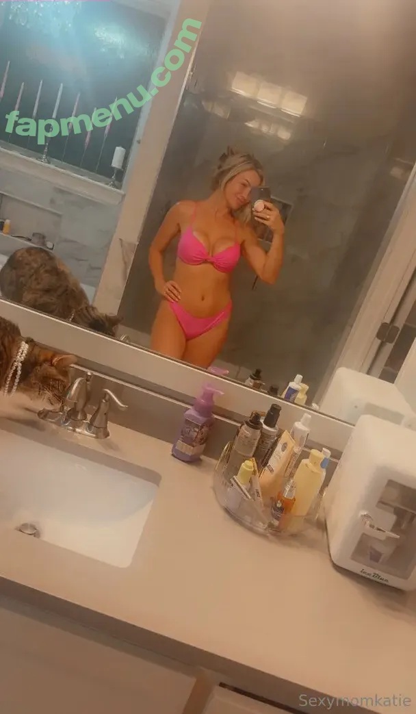 sexymomkatie nude photo #0003 (thatmomkatie_)