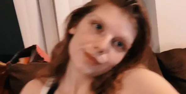 sexyredinbed / throwanitback nude photo #0075