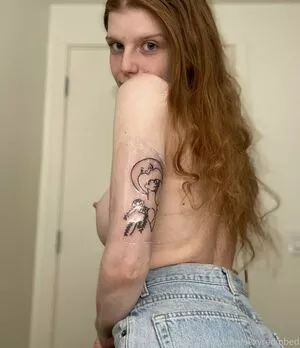 sexyredinbed / throwanitback nude photo #0169