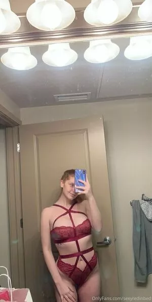 sexyredinbed / throwanitback nude photo #0190