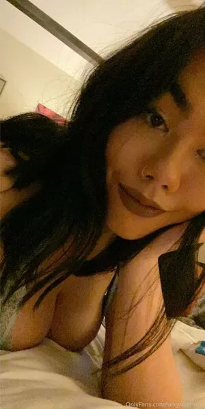 sexyredinbed / throwanitback nude photo #0328