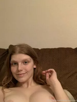 sexyredinbed / throwanitback nude photo #0361