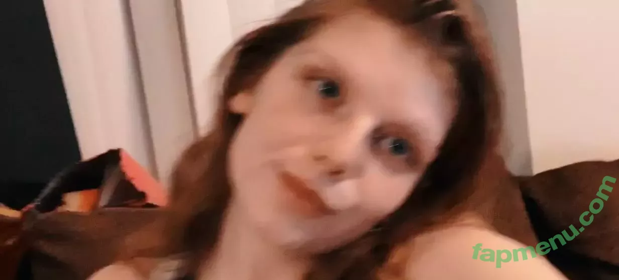 sexyredinbed nude photo #0075 (throwanitback)