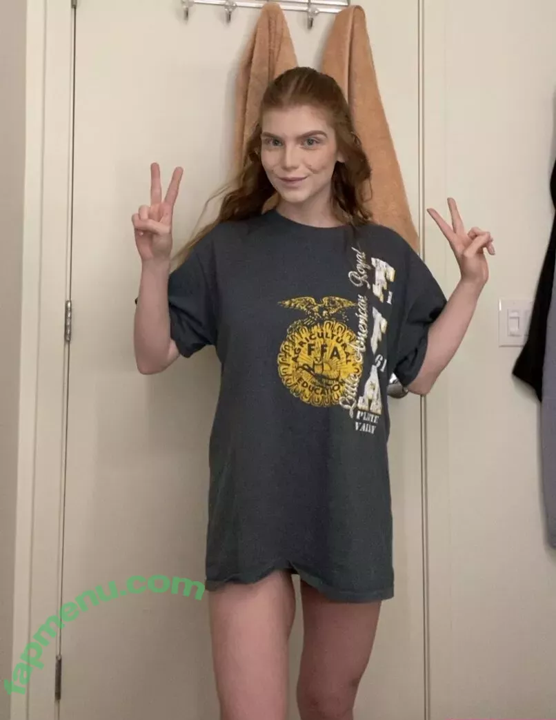 sexyredinbed nude photo #0117 (throwanitback)