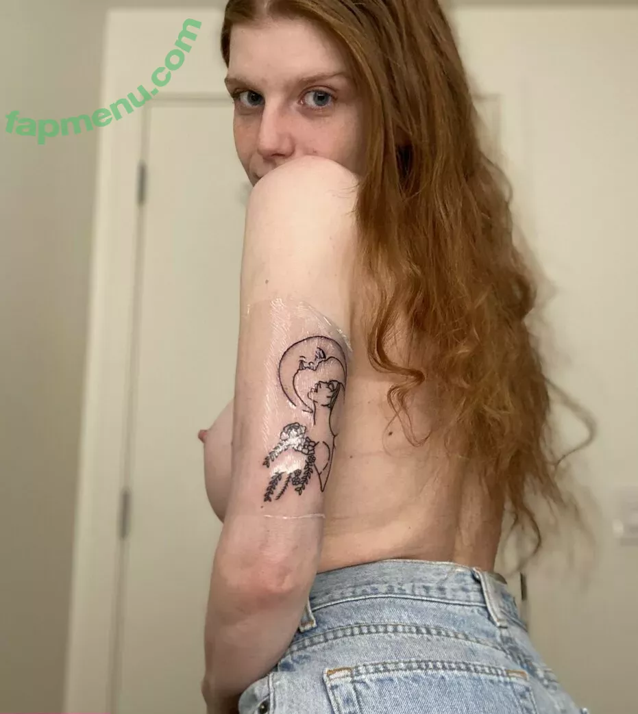 sexyredinbed nude photo #0169 (throwanitback)