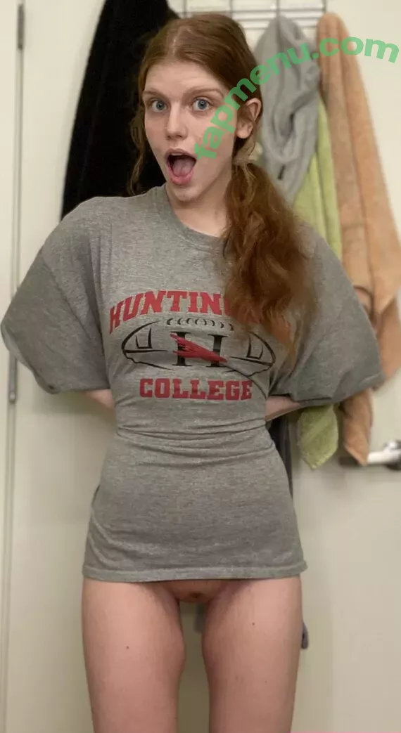 sexyredinbed nude photo #0369 (throwanitback)