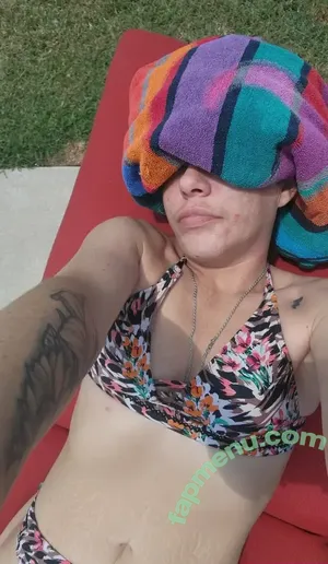  nude photo #0003