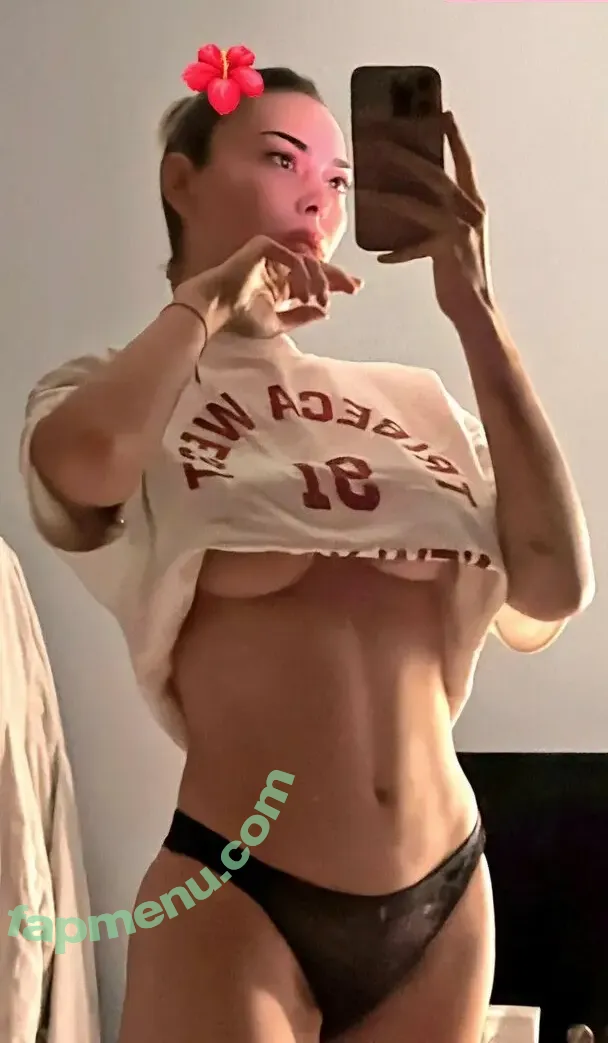 Seydanur Tunc nude photo #0022 (shera.snt)