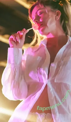 Şeyma Çiftçi / sinemenishq nude photo #0001
