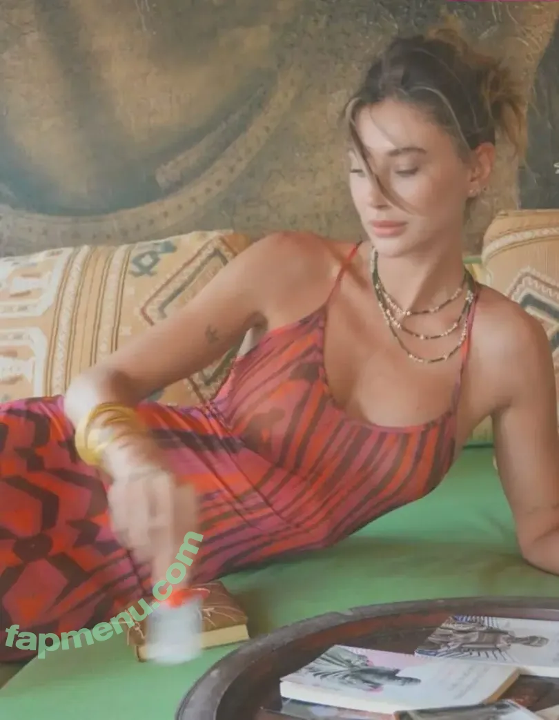 Seyma Subasi nude photo #0088 (seymasubasi)