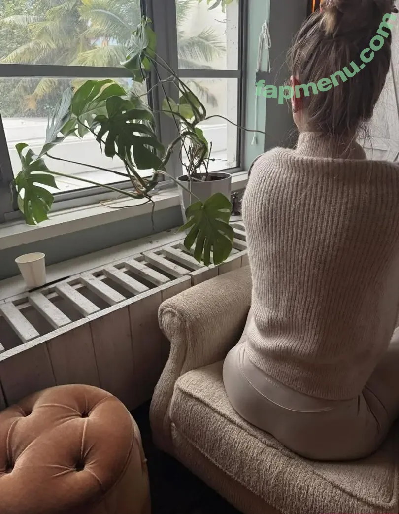 Seyma Subasi nude photo #0114 (seymasubasi)