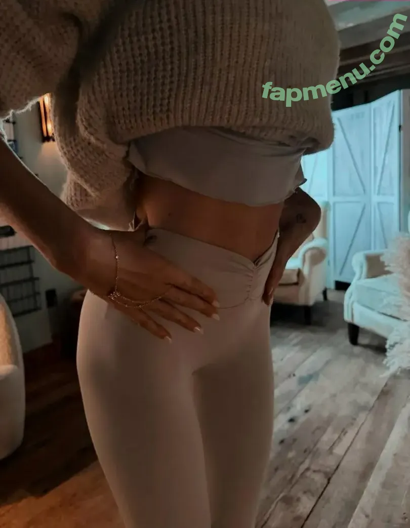 Seyma Subasi nude photo #0116 (seymasubasi)