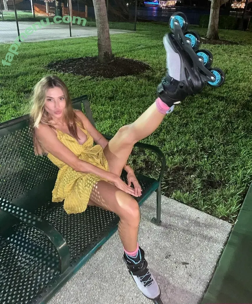 Seyma Subasi nude photo #0125 (seymasubasi)