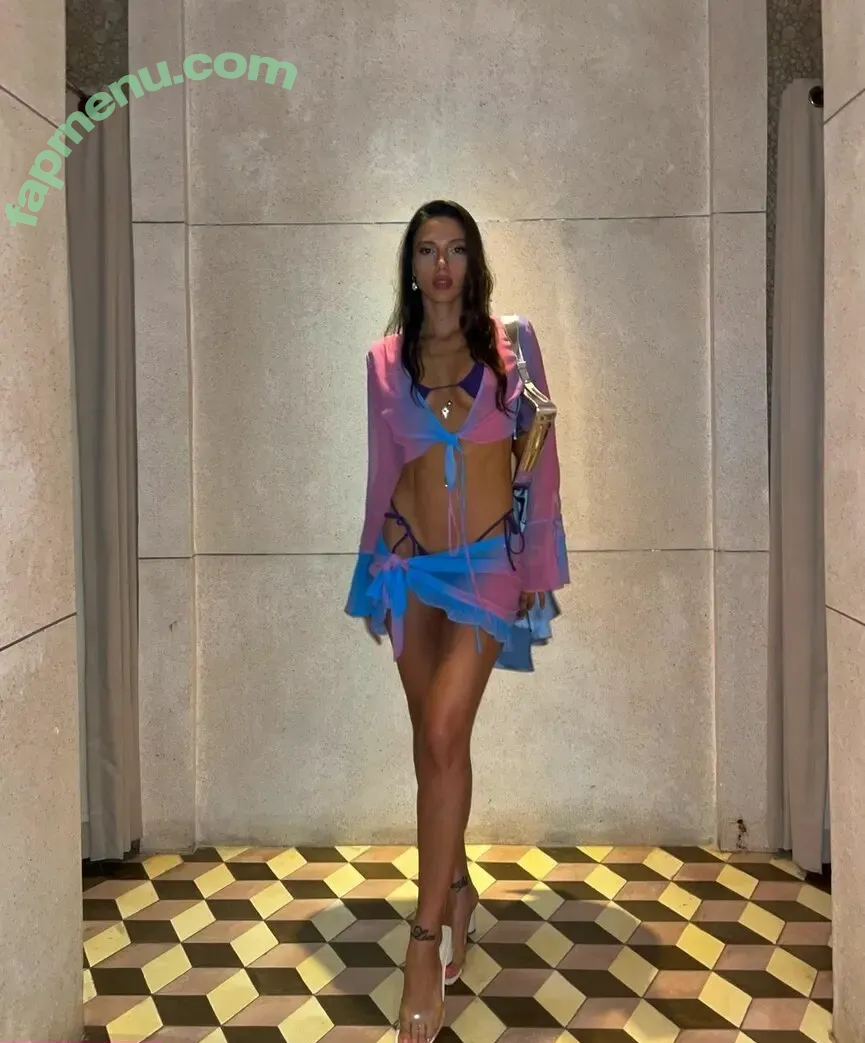 sezendestina nude photo #0004 (sezendestina)