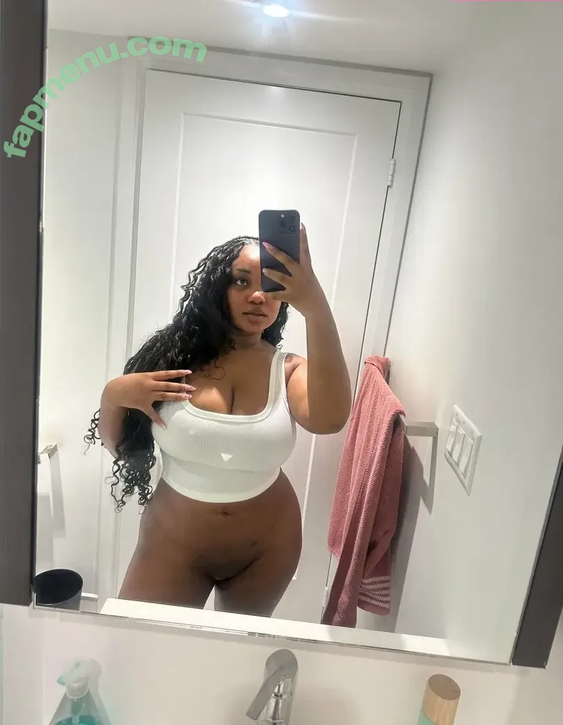 Shé голая photo #0010 (Nuudecontent / ShetravelsNuude)
