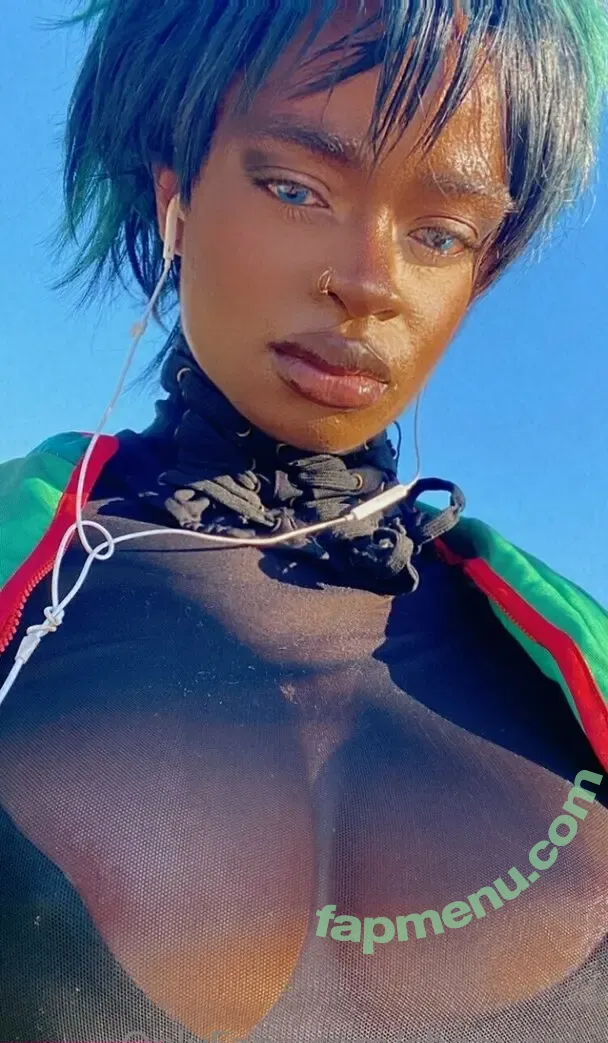 shaavanii nude photo #0011 (shaavanii)