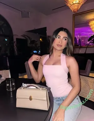 Shabreen Meerasafeer / shabreensabeer nude photo #0023