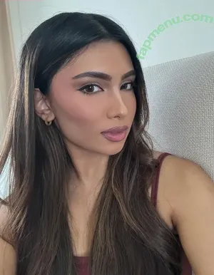 Shabreen Meerasafeer / shabreensabeer nude photo #0028