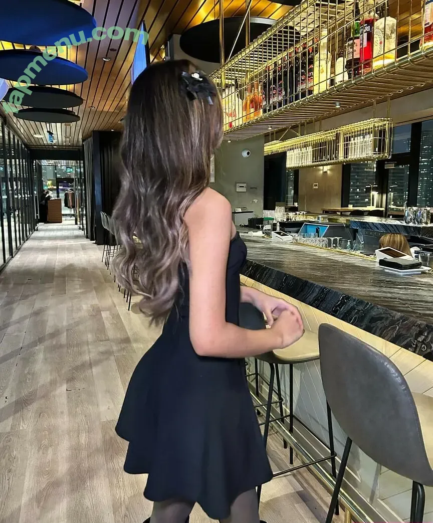 Shabreen Sabeer nude photo #0050 (shabreensabeer)