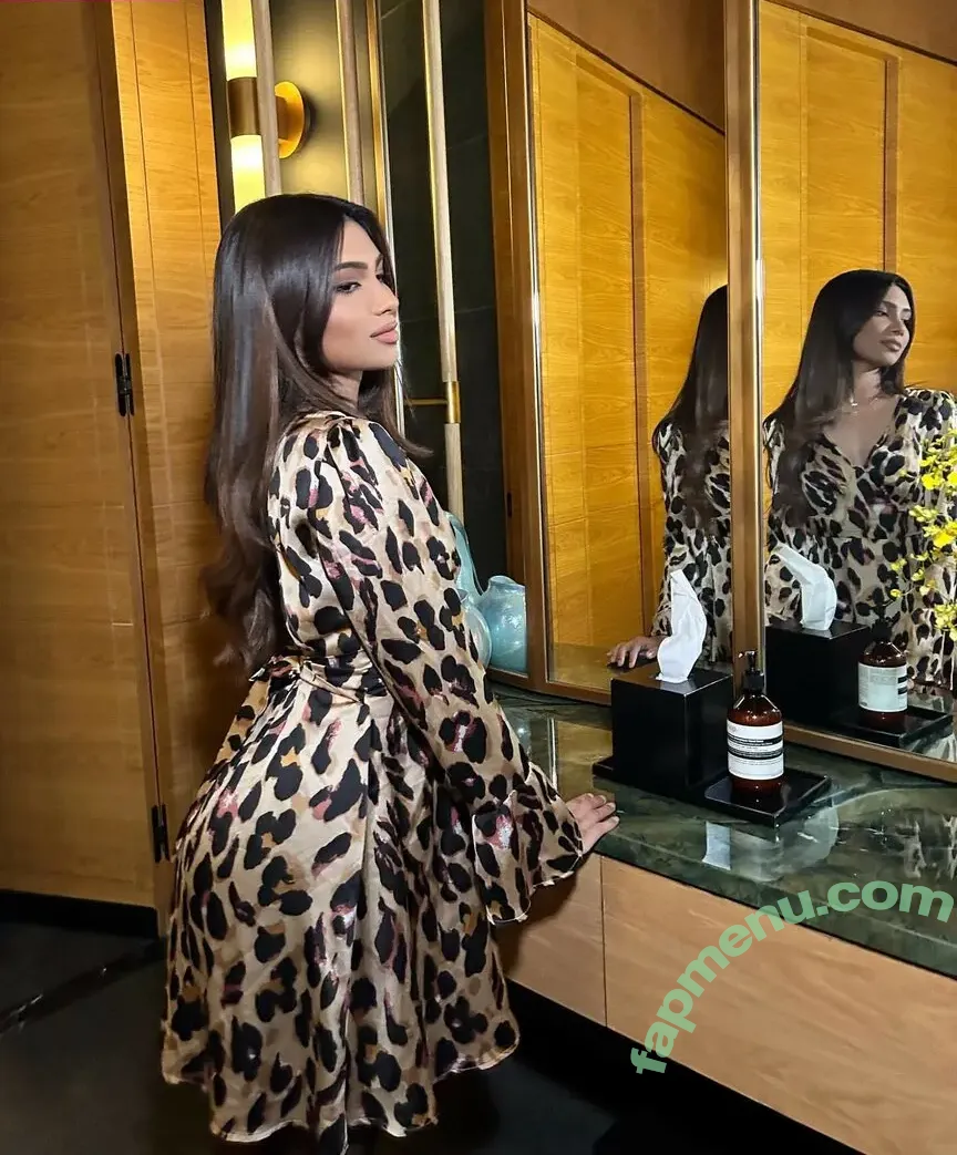 Shabreen Sabeer nude photo #0056 (shabreensabeer)