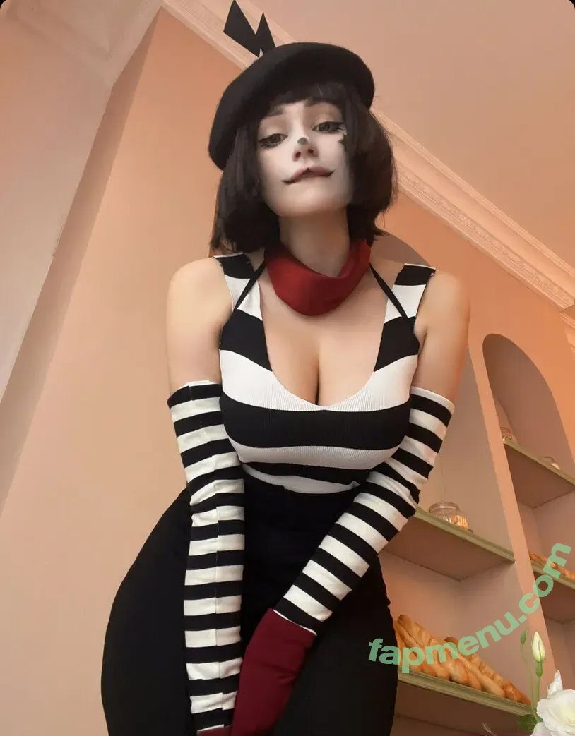 Shadory nude photo #1170 (Shadorycos / shadory_cos)