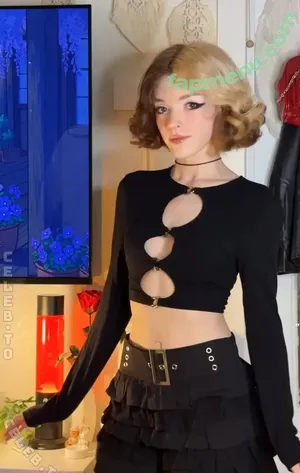 Shadsi / shadi_409 / shads1 / shadsii nude photo #0227