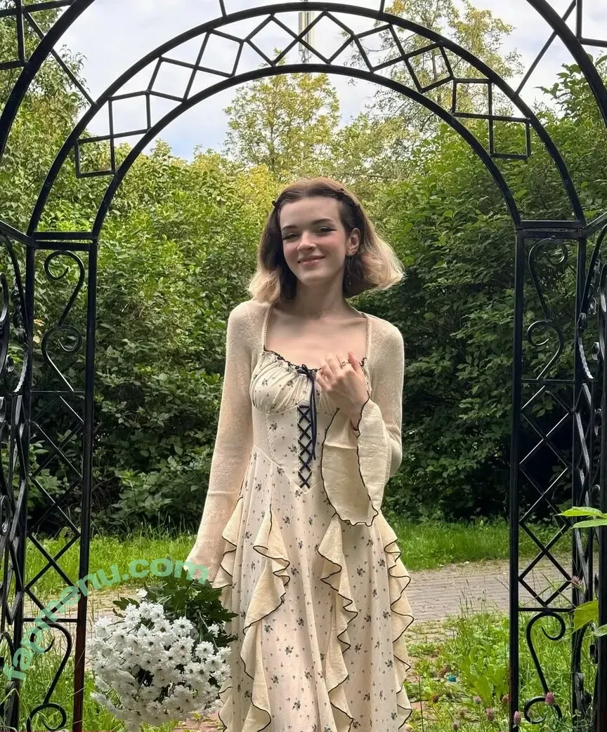 Shadsi nude photo #0197 (shadi_409)