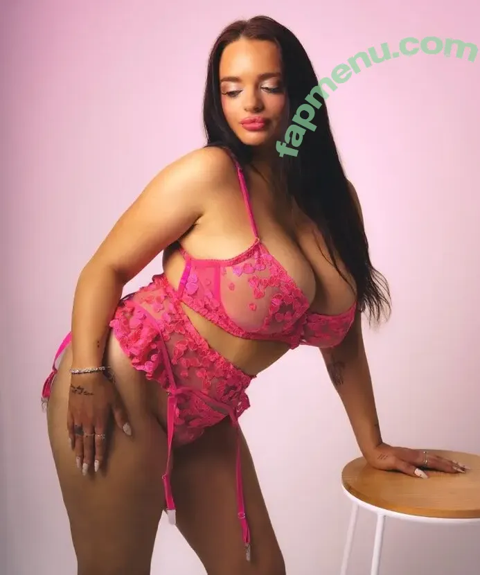 Shaina Michaela nude photo #0013 (shania_michaela / stormi_xx)