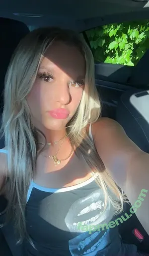 Shainablue / shainablueee nude photo #0025