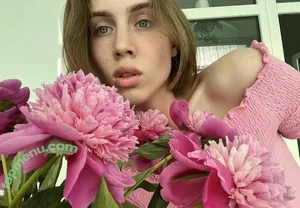  nude photo #0003