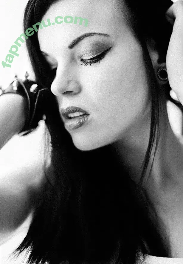 Shakey Sue nude photo #0055 (The Hellfreaks Vocals / thehellfreaks)