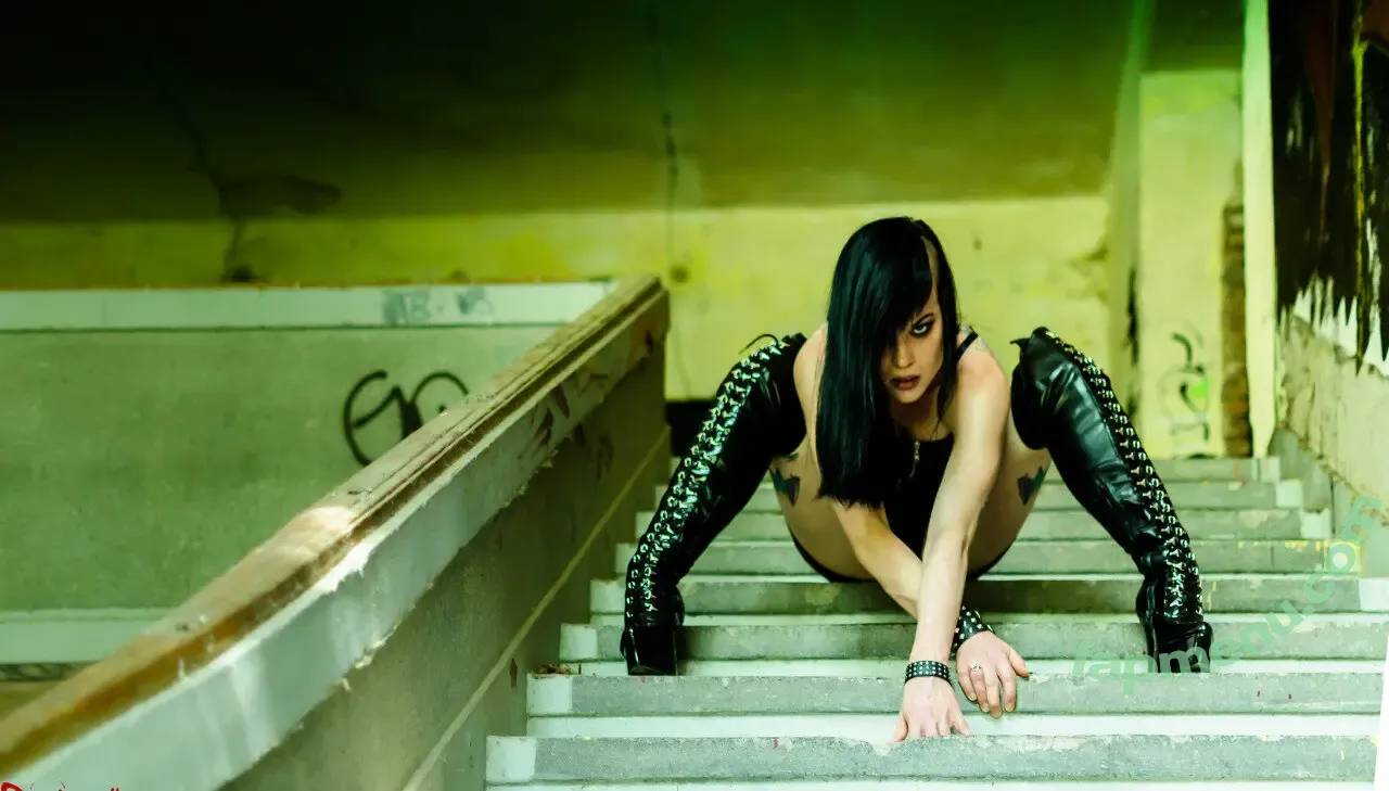 Shakey Sue nude photo #0056 (The Hellfreaks Vocals / thehellfreaks)