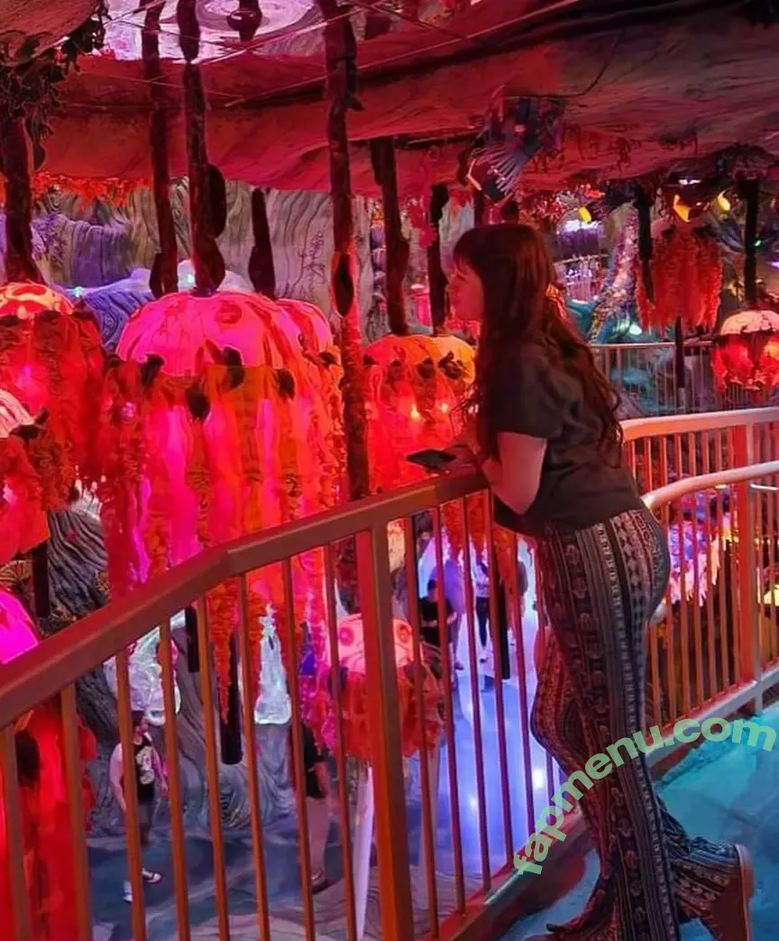 shakicast nude photo #0371 (shakicast)