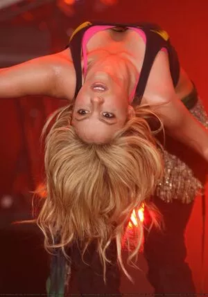 Shakira / shakkira nude photo #0101