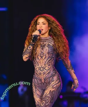 Shakira / shakkira nude photo #1304