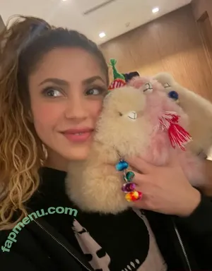 Shakira / artist / shakkira nude photo #1592