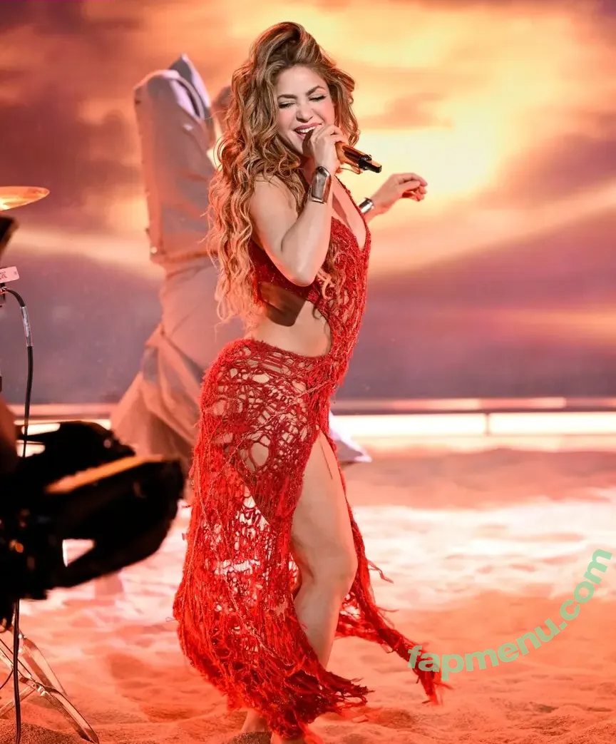 Shakira nude photo #1187 (shakkira)